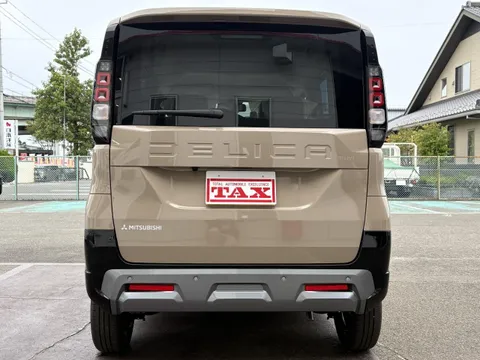 Mitsubishi Delica Mini