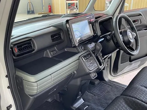 Suzuki Spacia