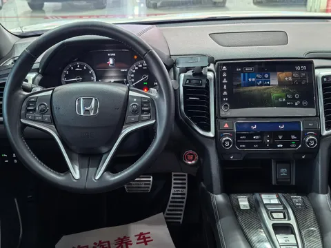Honda UR-V