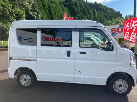 Nissan Clipper