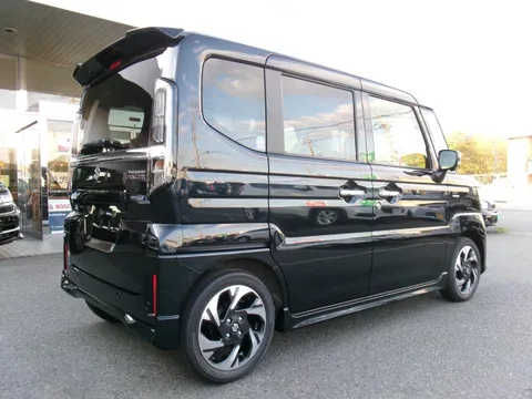 Suzuki Spacia Custom