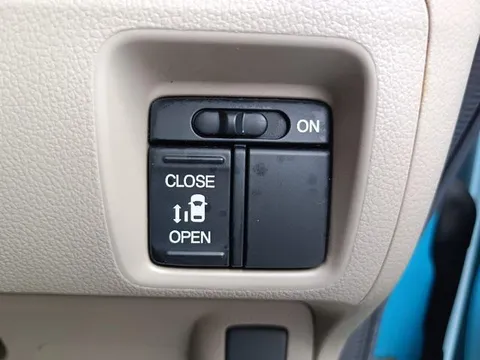 Honda N-BOX Plus