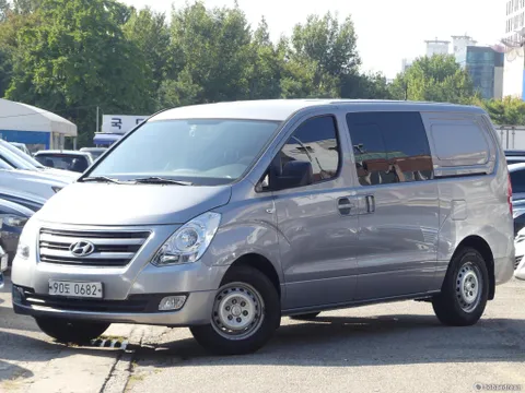 Hyundai Grand Starex