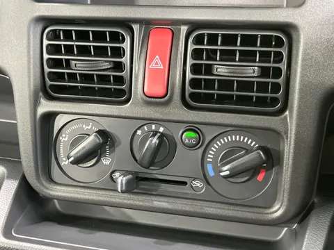 Nissan Clipper Truck