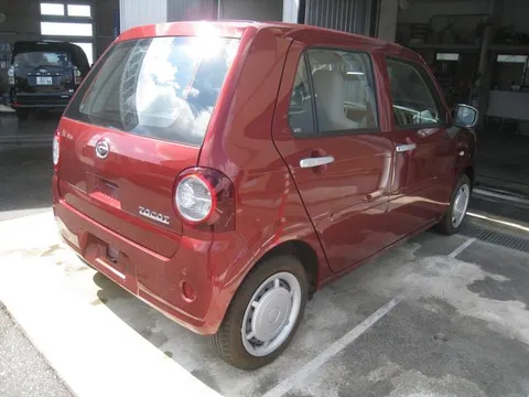 Daihatsu Mira Tocot
