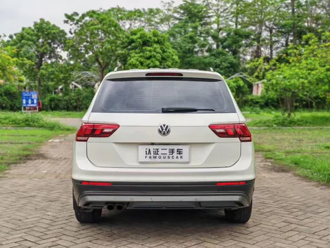 Volkswagen Tiguan L