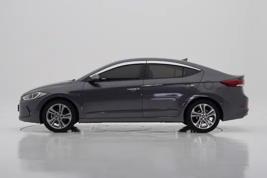 Hyundai Elantra (Avante)