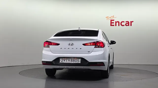 Hyundai Elantra (Avante)