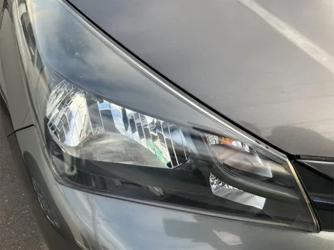 Toyota Yaris (Vitz)