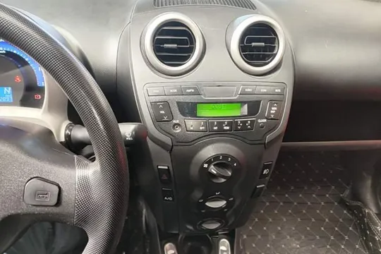 BYD F0