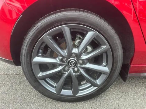 Mazda MAZDA3 Fastback