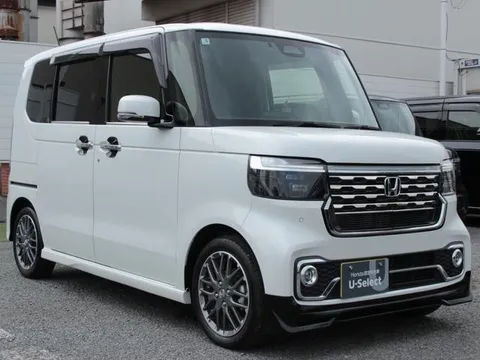 Honda N-BOX Custom