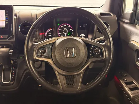 Honda N-WGN Custom