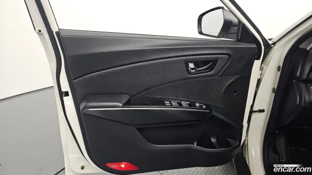 SsangYong Tivoli XLV (Tivoli Air)