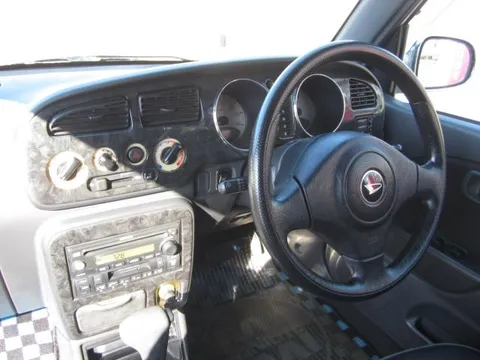 Daihatsu Mira Gino