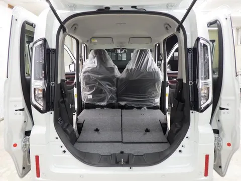 Suzuki Spacia Custom