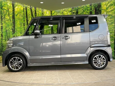 Honda N-BOX Custom