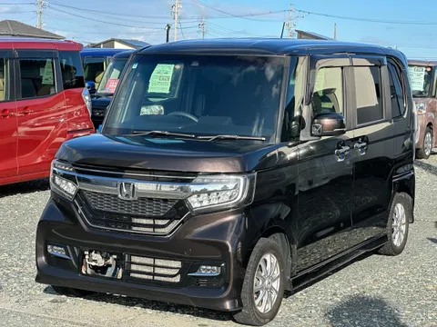Honda N-BOX Custom