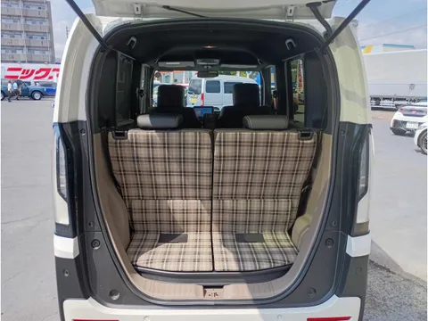 Honda N-BOX Joy