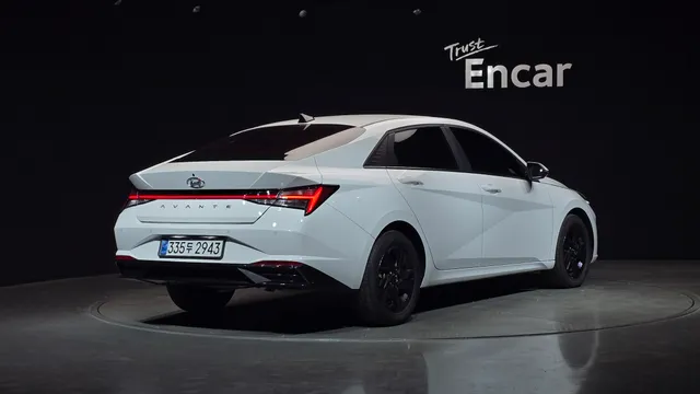 Hyundai Elantra (Avante)