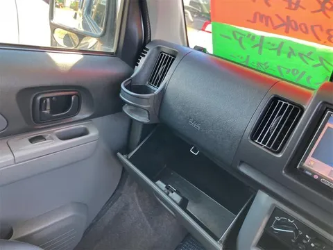 Mitsubishi Minicab Van