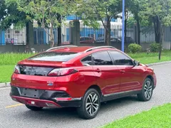 Venucia T90