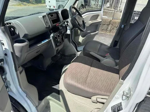 Nissan Clipper