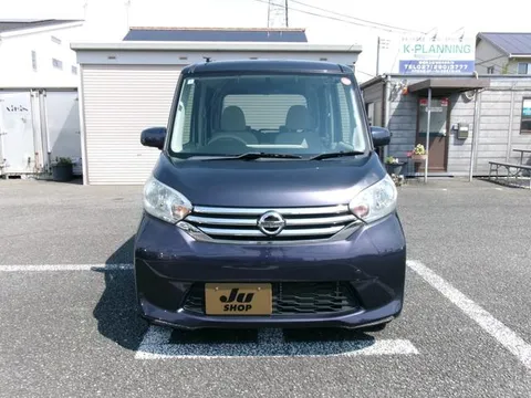 Nissan Dayz Roox