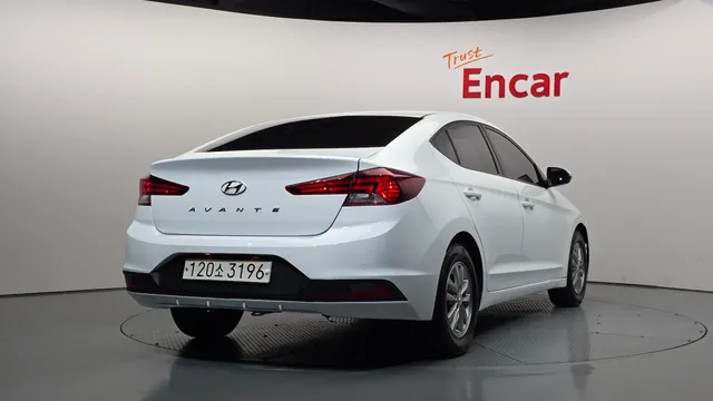 Hyundai Elantra (Avante)