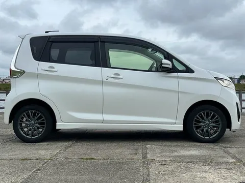 Mitsubishi eK Custom