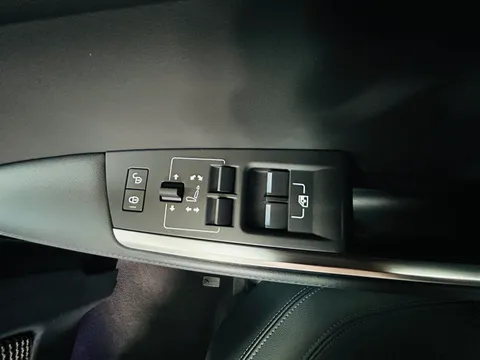 Jaguar XEL