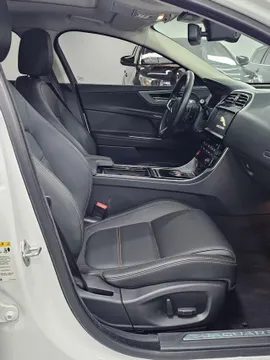 Jaguar XEL