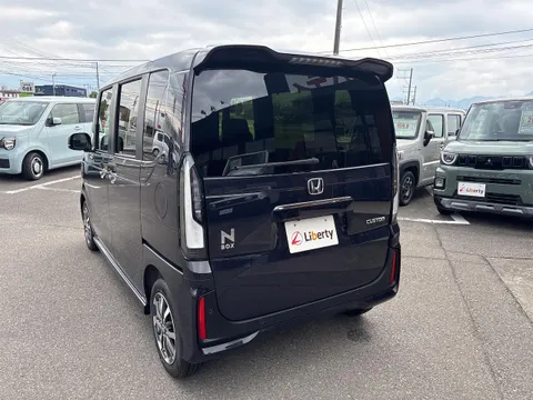 Honda N-BOX Custom