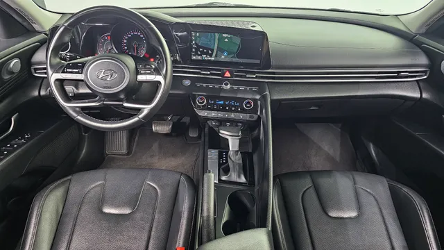 Hyundai Elantra (Avante)