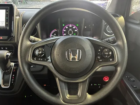 Honda N-WGN Custom