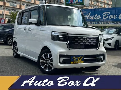 Honda N-BOX Custom