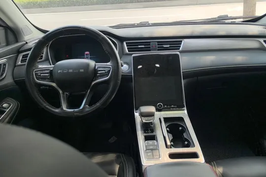 Roewe RX5