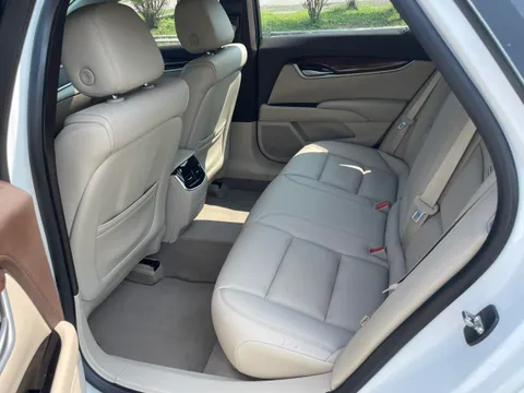 Cadillac XTS