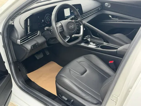 Hyundai Elantra (Avante)