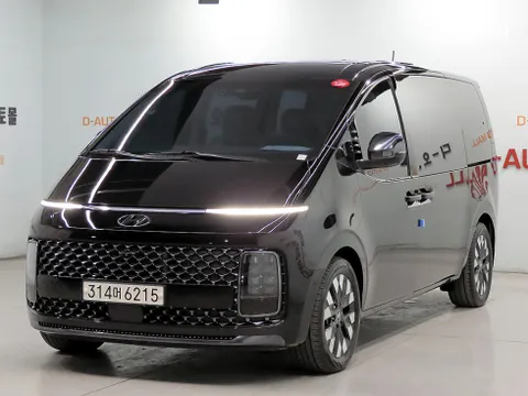 Hyundai Staria