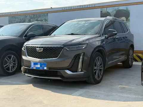 Cadillac XT6