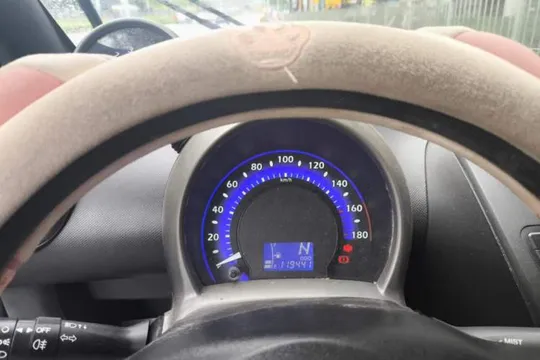 BYD F0