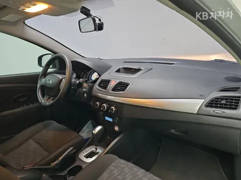 Renault SM3