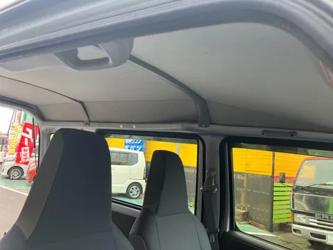 Mitsubishi Minicab Van