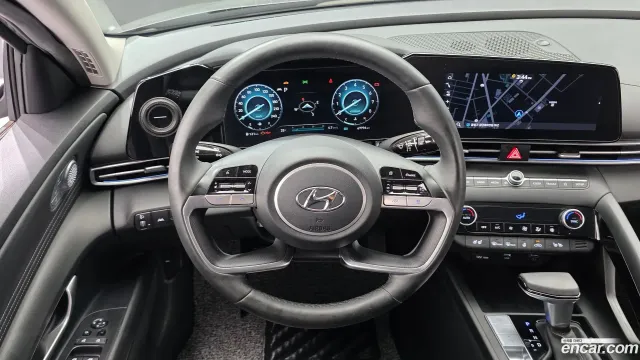 Hyundai Elantra (Avante)