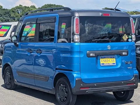 Suzuki Spacia Gear