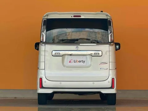 Suzuki Spacia Custom
