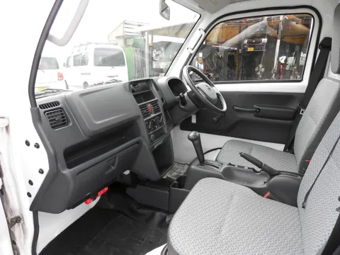 Nissan Clipper Truck