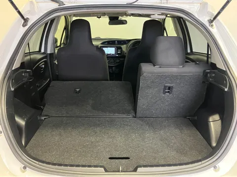 Toyota Yaris (Vitz)