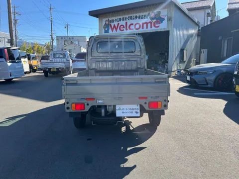 Nissan Clipper Truck